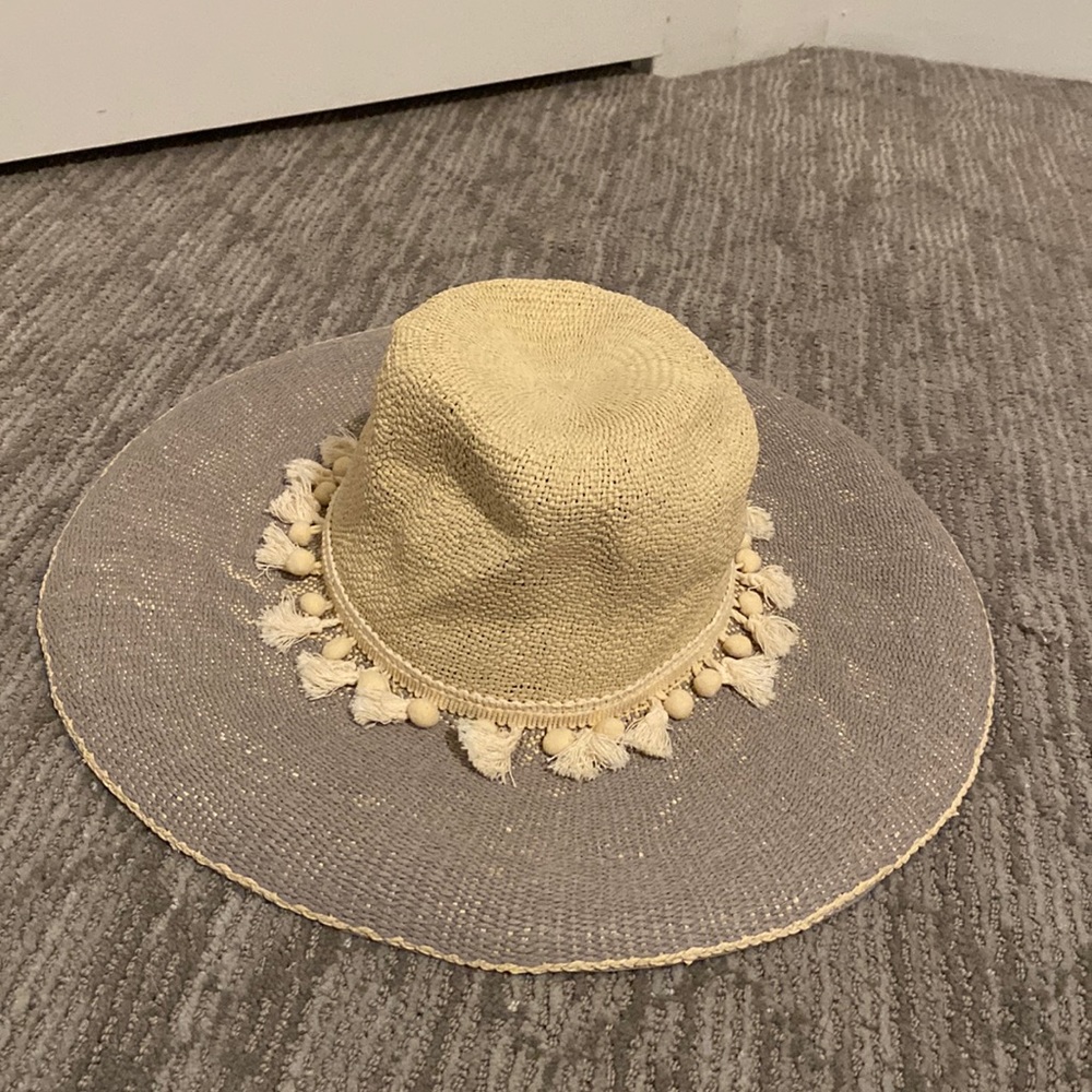 Straw hat adjustable